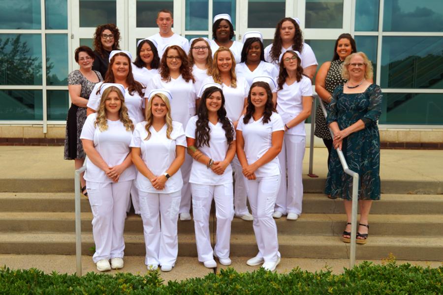 2022 nursing graduates in a group